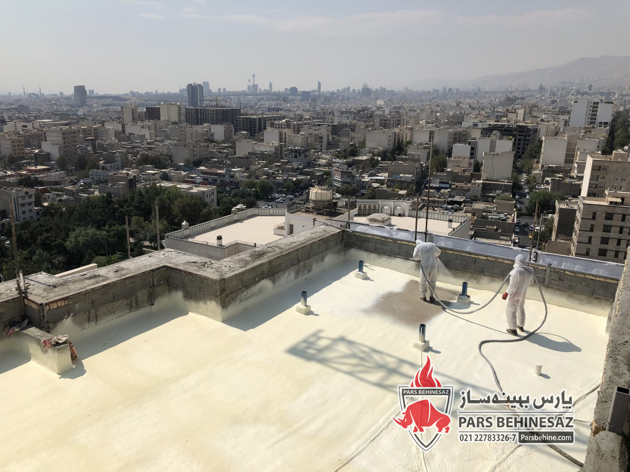فوم پاششی پلی یورتان عایق صوتی عایق حرارتی - پشت بام